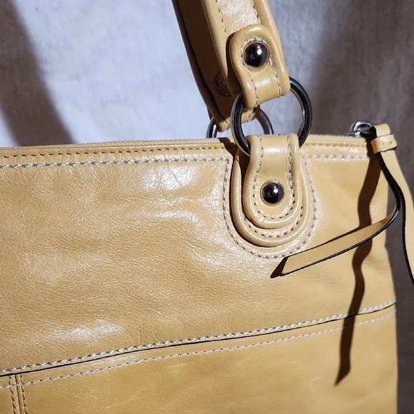 Poppy Sunflower Yellow COACH Tote Bag *EUC* - Picture 3 of 11